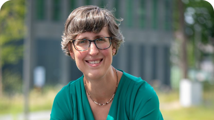 Portret van Manon Peeters-Schaap, lector Fontys Paramedisch